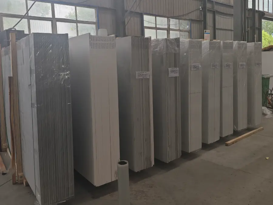 Loading Quartz Slabs